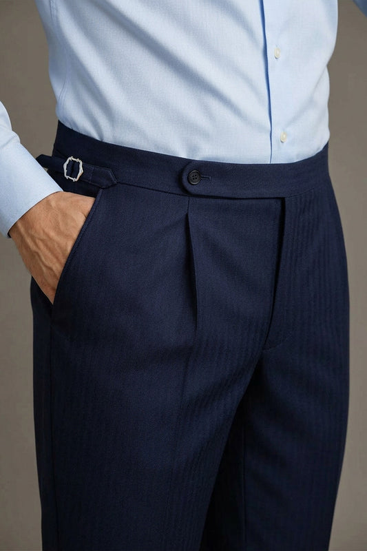 Signature Navy Herringbone mit Side Adjusters